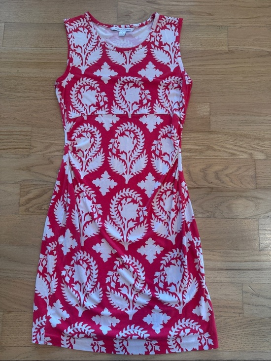 Diane Von Furstenberg Dresses & Skirts - Diane Von Furstenberg coral white Selene dress, size 12